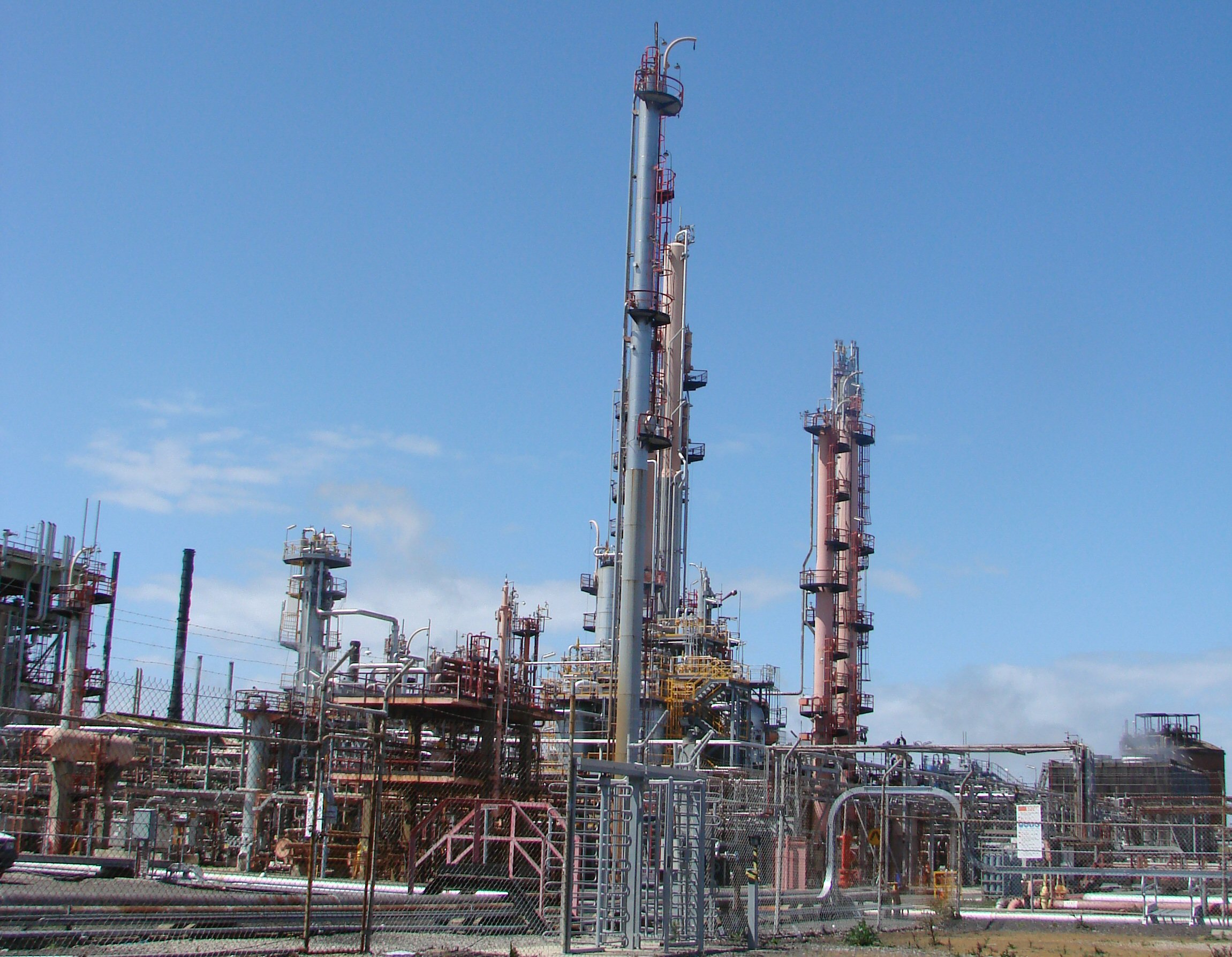 Case Study: Fire Safety Study for a Challenging Major Hazard Facility (MHF)